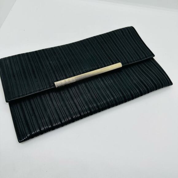 Sandra Roberts Women's Black Gold Bar Snap Closure Hand Clutch - Picture 1 of 8